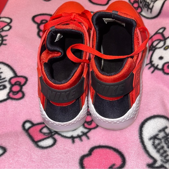 Red Nike huaraches - Picture 2 of 4